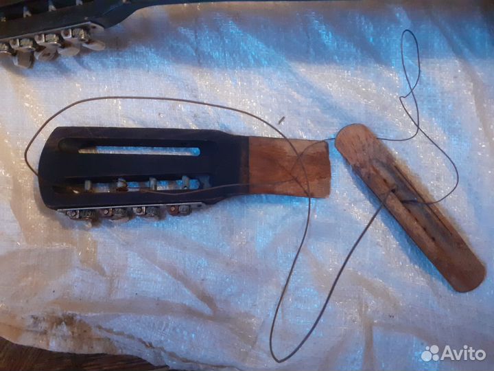 Запчасти к гитаре: грифы, порожек