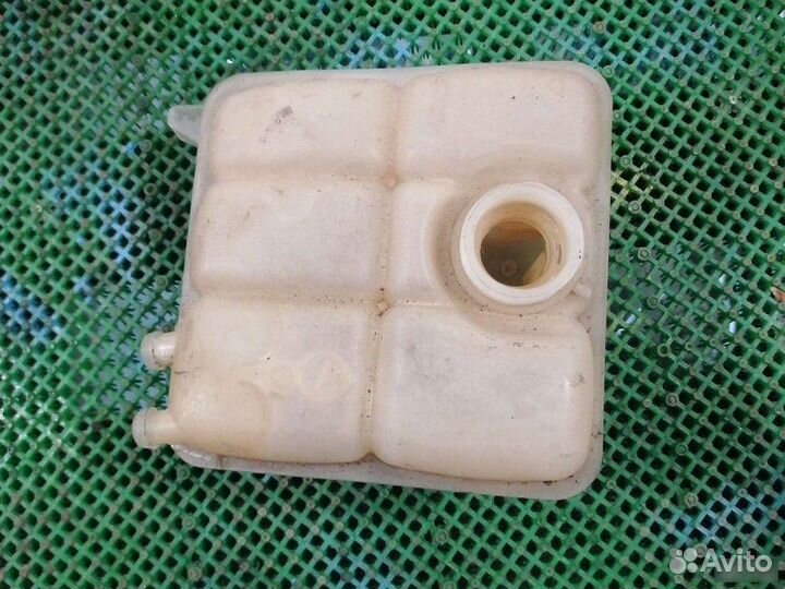 Расширительный бачок Ford Focus 3 2011-2015