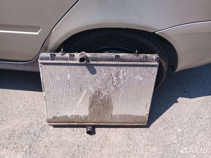 Радиатор охлаждения пежо 408