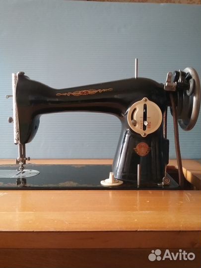 Швейная машина пмз им.Калинина