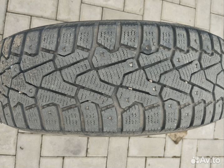 Pirelli Ice Zero 185/65 R15 92T