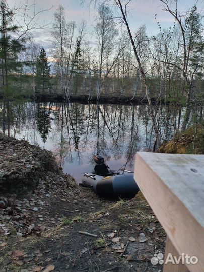 Надувная лодка с мотором