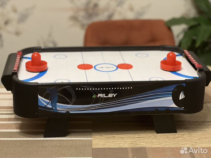 Настольный аэрохоккей