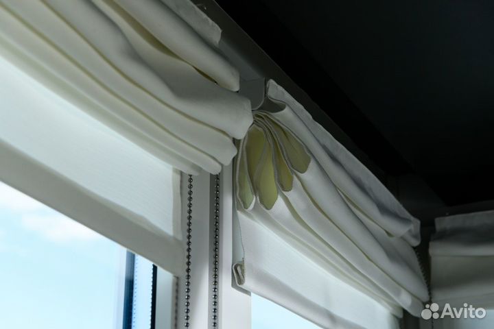 Римские шторы Красные RAL9085