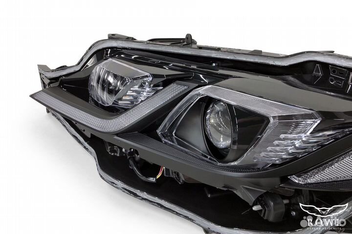 Передняя фара на toyota camry v70