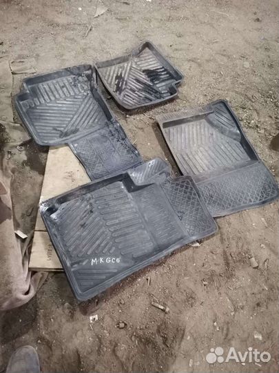 Джили мк коврик