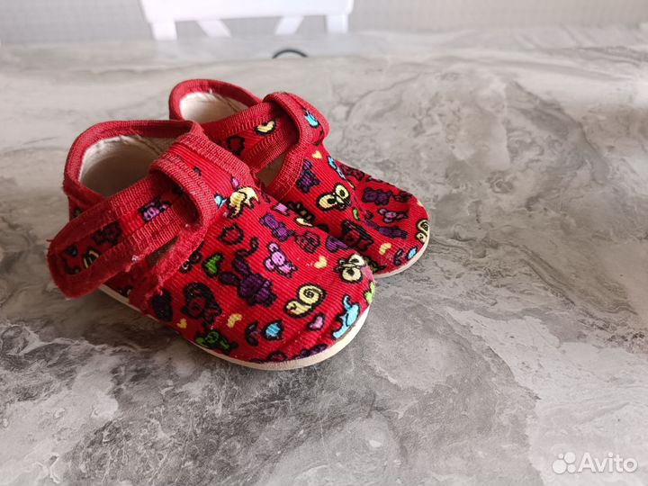Обувь на девочку