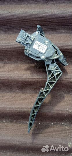 Педаль газа Chevrolet Cruze J300 I 2009– 13252702