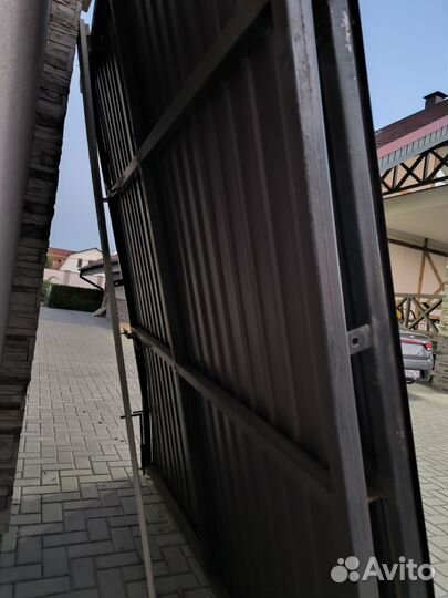 Ворота распашные двустворчатые 4.3 х 2.5 б.у