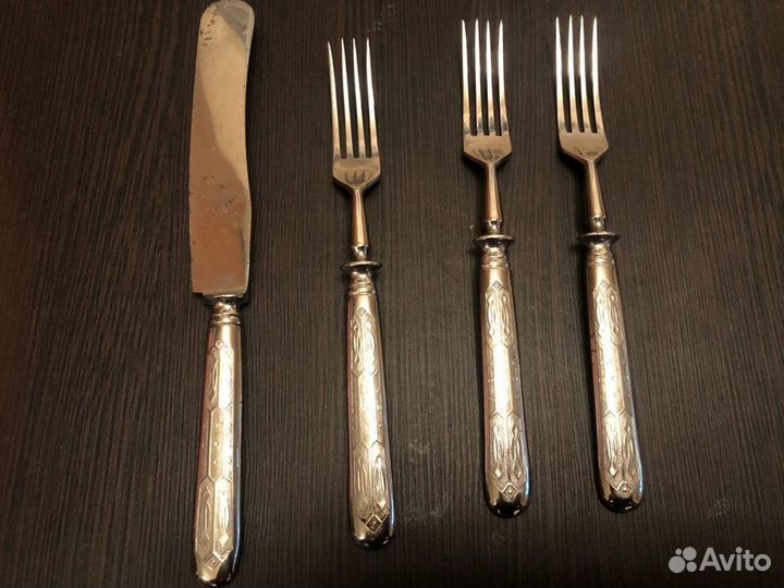 Вилки и ножи. Кондратов, с. Вачи. Клеймо 1870 г