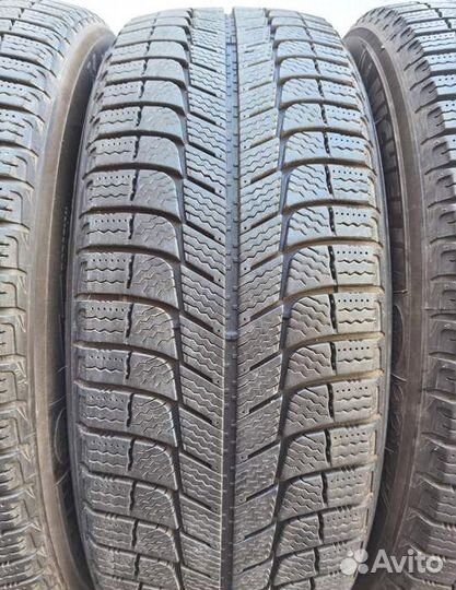 Michelin X-Ice XI3 215/60 R17 96T