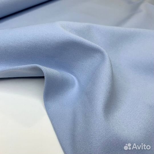 Плотный хлопок. Италия. 1 м (ширина 133 см)