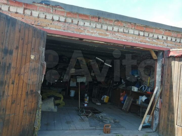 Гараж, > 30 м²