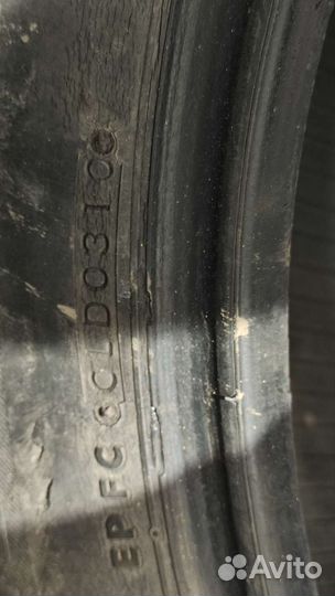 Bridgestone Blizzak WS-60 225/65 R17 99R