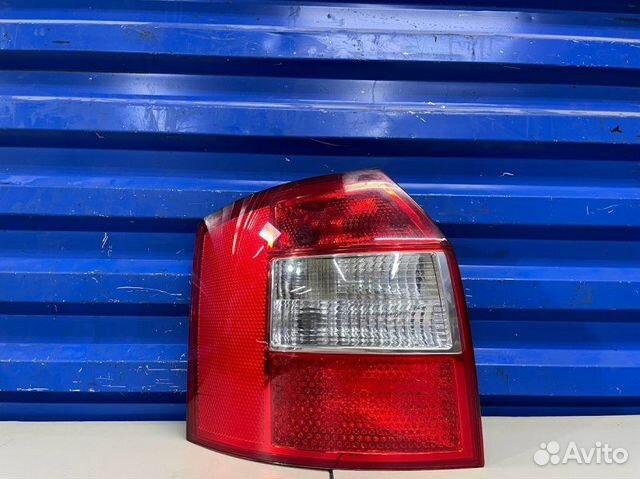 Фонарь задний левый Audi A4 B6 2.5 BAU 2004