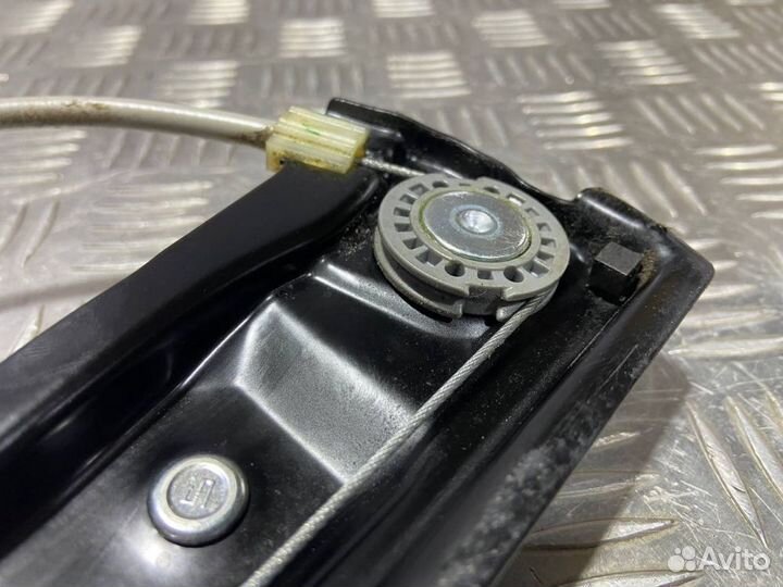 Стеклоподъемник Volkswagen Tiguan 2