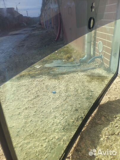 Лобовое стекло, ниссан тиида с11