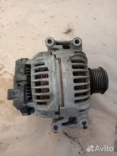 Генератор Ауди А4 Б8 А5 Пассат 1.8 - 2.0
