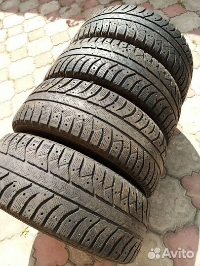 Firestone Ice Cruiser 7 215/60 R16 95T