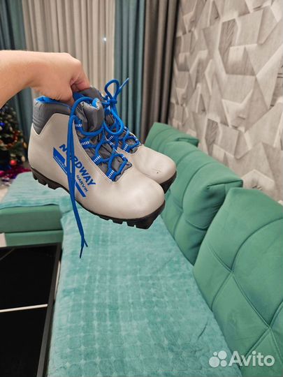 Лыжные ботинки