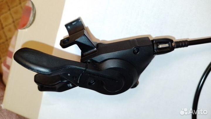 Передний переключатель, манетка shimano deore