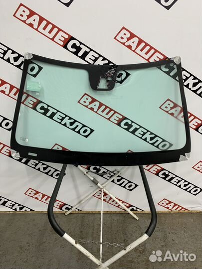Лобовое стекло Mercedes C215
