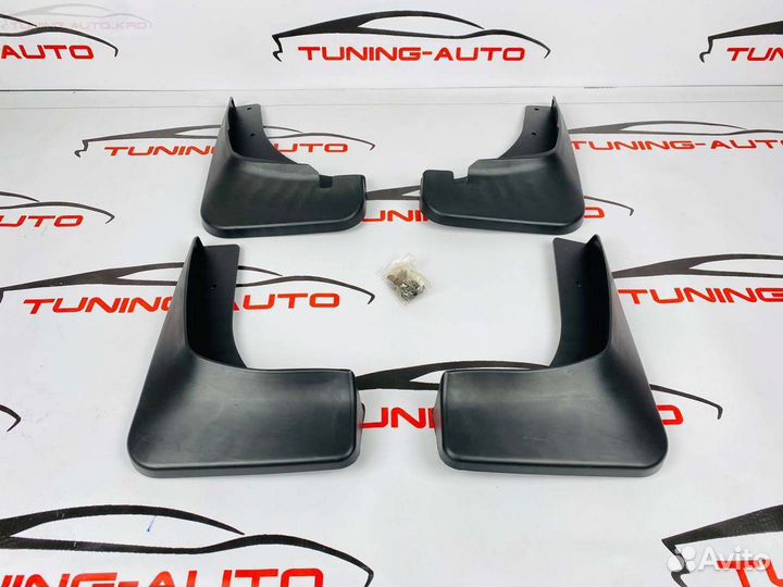 Брызговики Mitsubishi Outlander 06-09 P5324