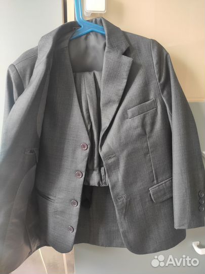 Школьный костюм