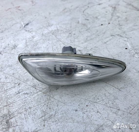 Поворотник повторитель в правое крыло Киа Сид JD 2