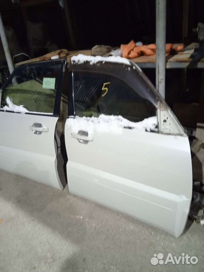 В разборе mitsubishi pajero 4 3 л