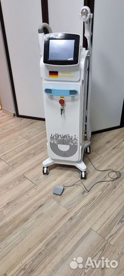 Косметологический аппарат 2В1(810нм+Pico)