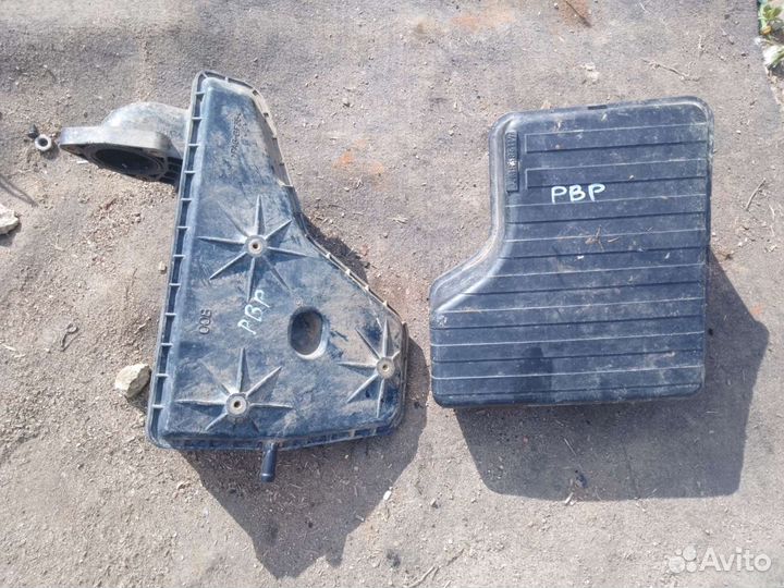 Резонатор воздушного фильтра Mitsubishi RVR