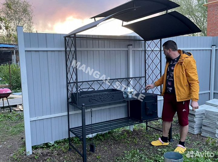 Мангал с крышей