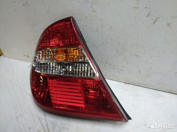Фонарь задний левый Toyota Camry XV30 2001-2004