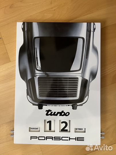 Календарь вечный porsche