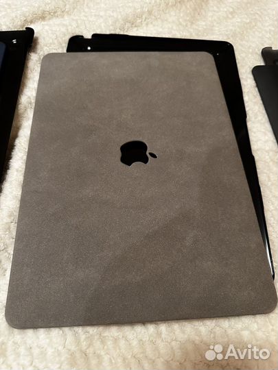 Чехлы для MacBook Air (m1)