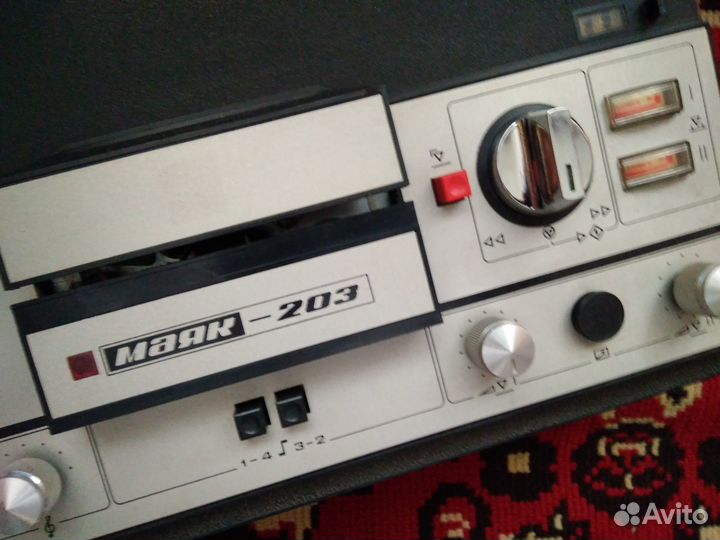 Катушечный магнитофон Маяк 203