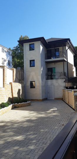 Дом 200 м² на участке 6 сот.