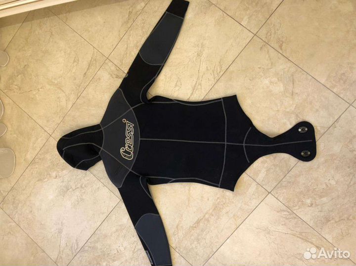 Гидрокостюм для подводной охоты