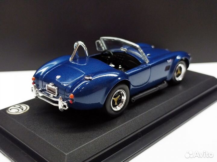 1:43 Shelby AC Cobra 427