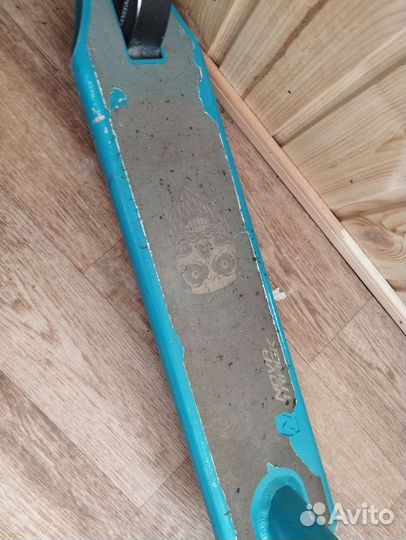 Трюковой самокат novatrack