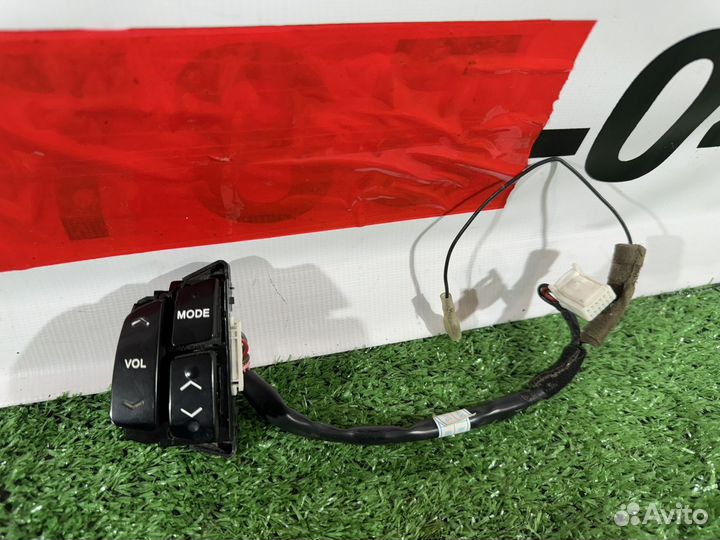 Кнопки руля Hyundai Elantra HD