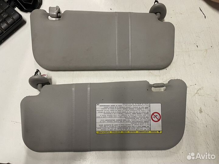 Козырек солнцезащитный правый/левый Corolla E150