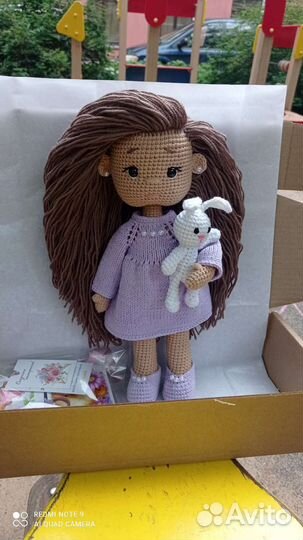 Вязаная кукла ручной работы