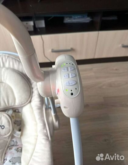 Детские электронные качели с пультом ду