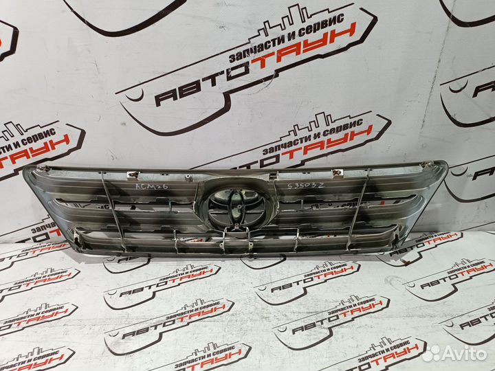 Решетка радиатора toyota ipsum ACM21W ACM26W полос