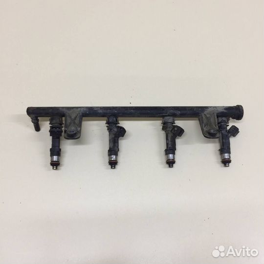 Рейка топливная рампа Renault Logan 2 2014
