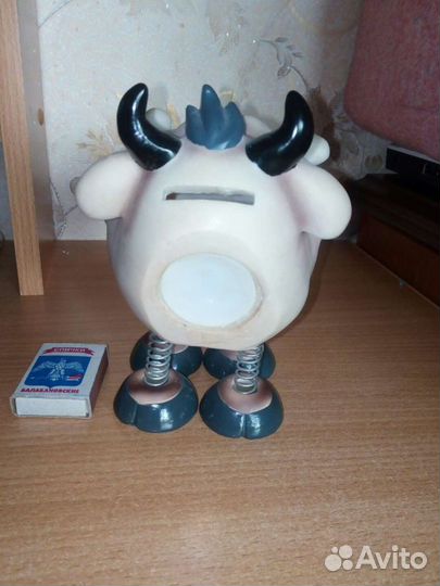 Копилка бык