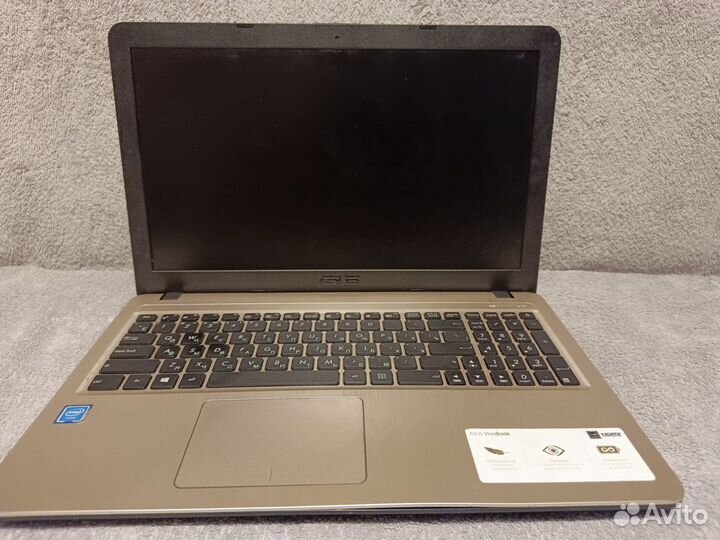 Ноутбук asus d540m 1.1 ghz