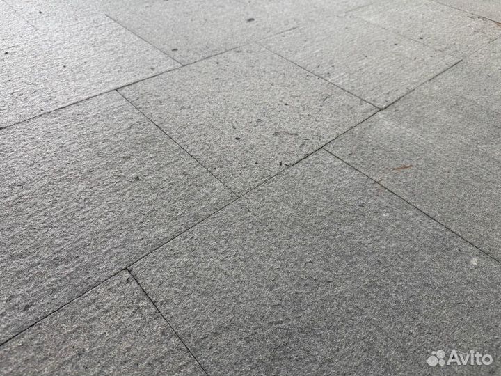 Пиленая брусчатка 300/300/50 из натурального камня